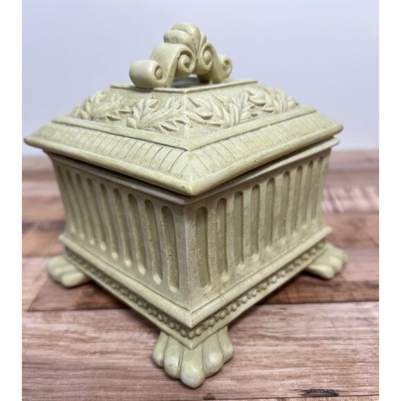 Decorative Melrose Gardens Square Footed Resin Box With Lid & Ornate Design - Picture 2 of 5